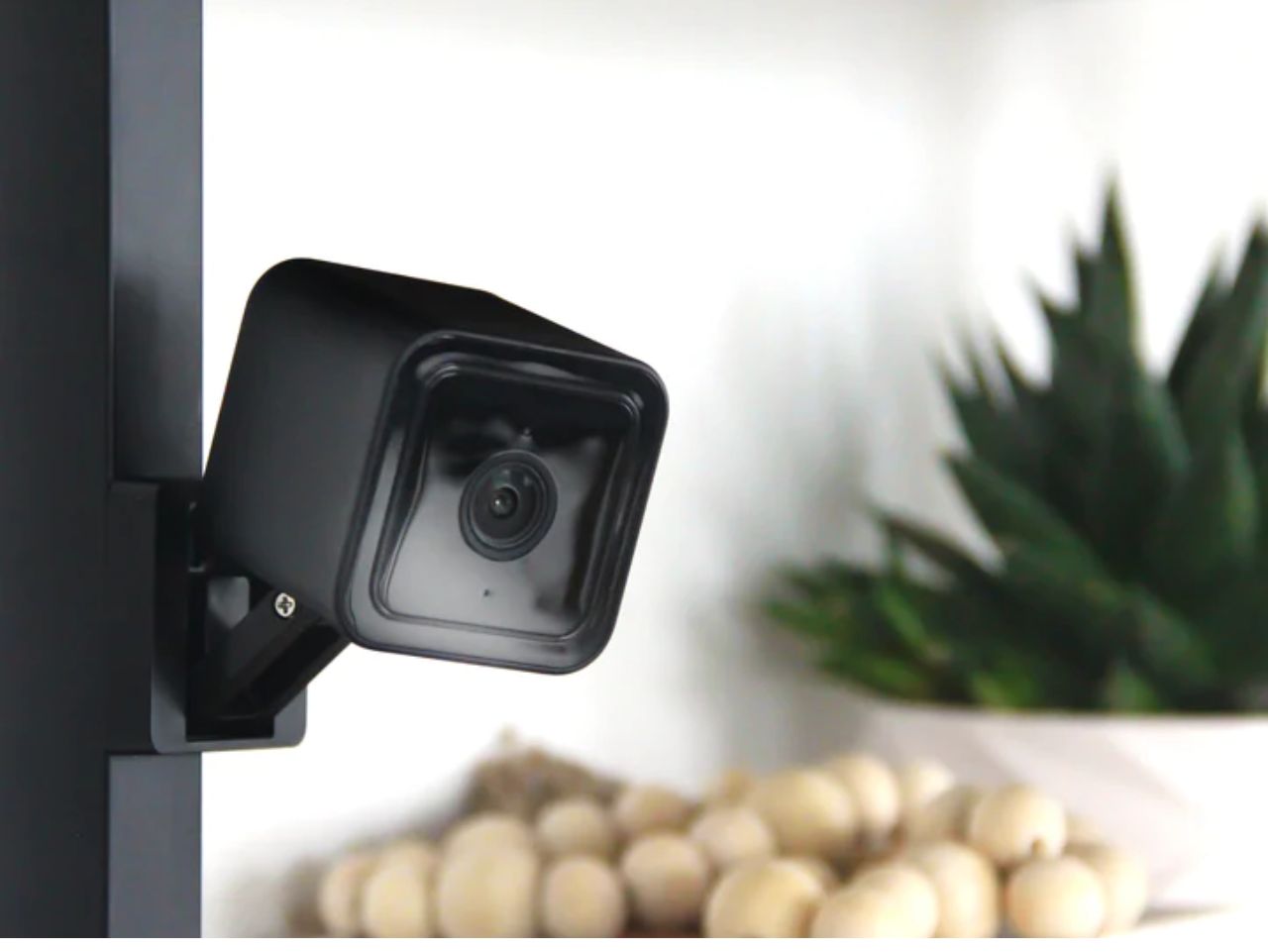 How to Choose the Right Security Camera for Your Business